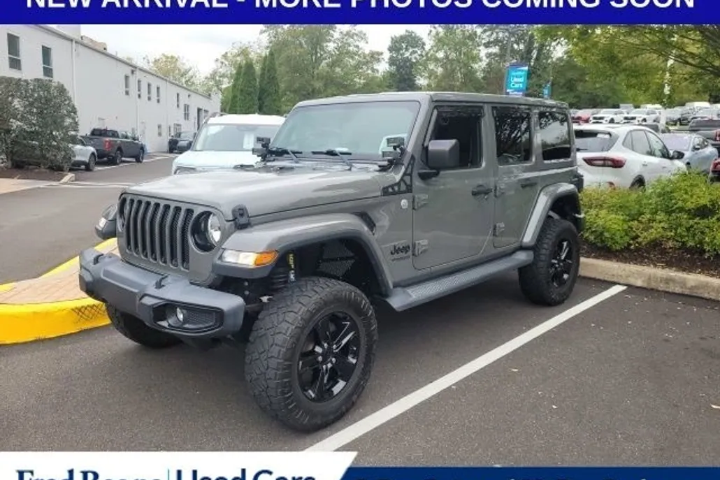 2020 Jeep Wrangler Unlimited Sahara photo 1