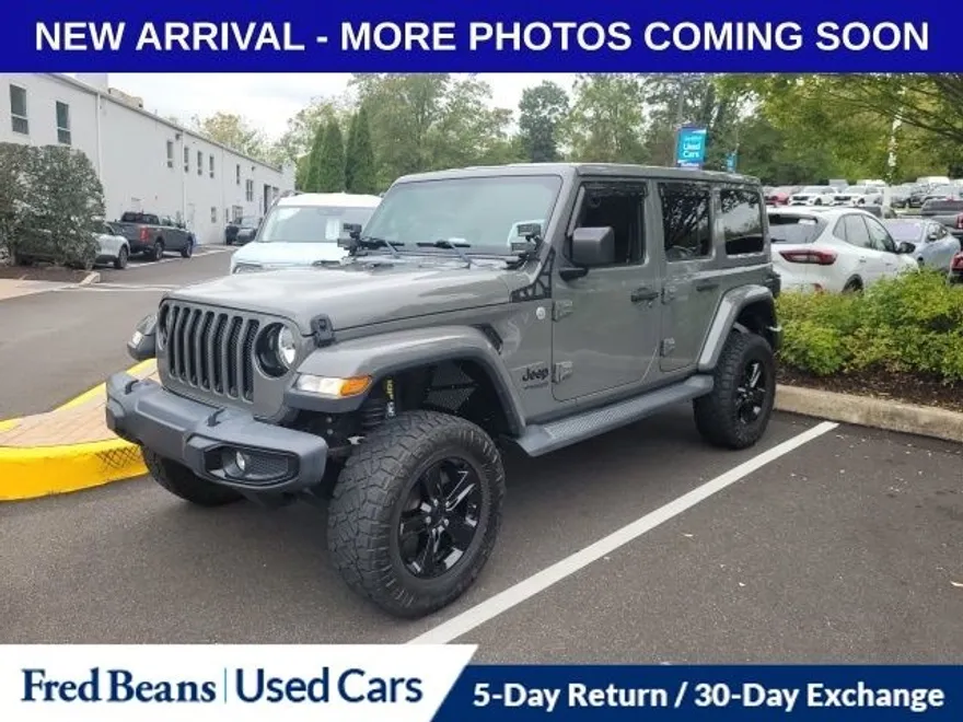 2020 Jeep Wrangler Unlimited Sahara photo 1