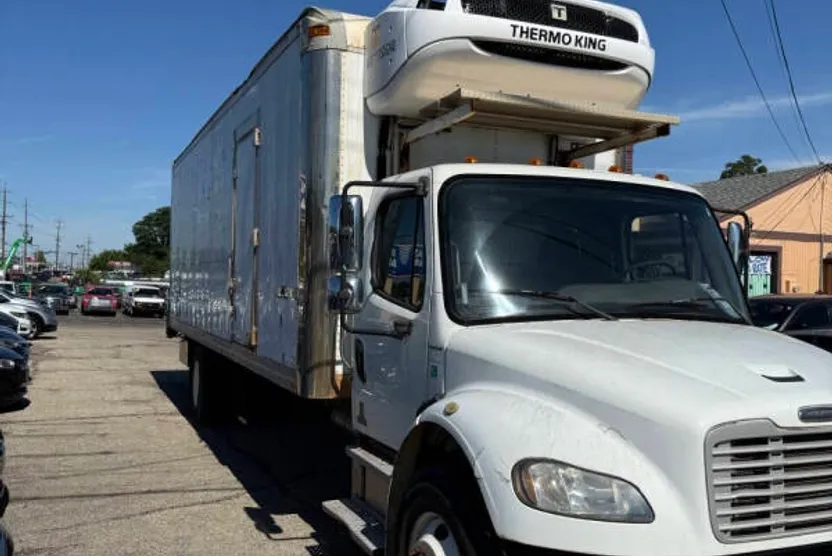 2012 Freightliner M2 106 Medium Duty photo 1