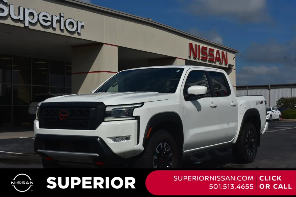 2022 Nissan Frontier Crew Cab photo 1