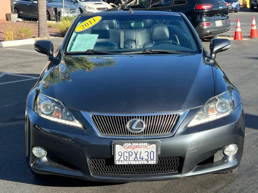 2011 Lexus IS 350C photo 1