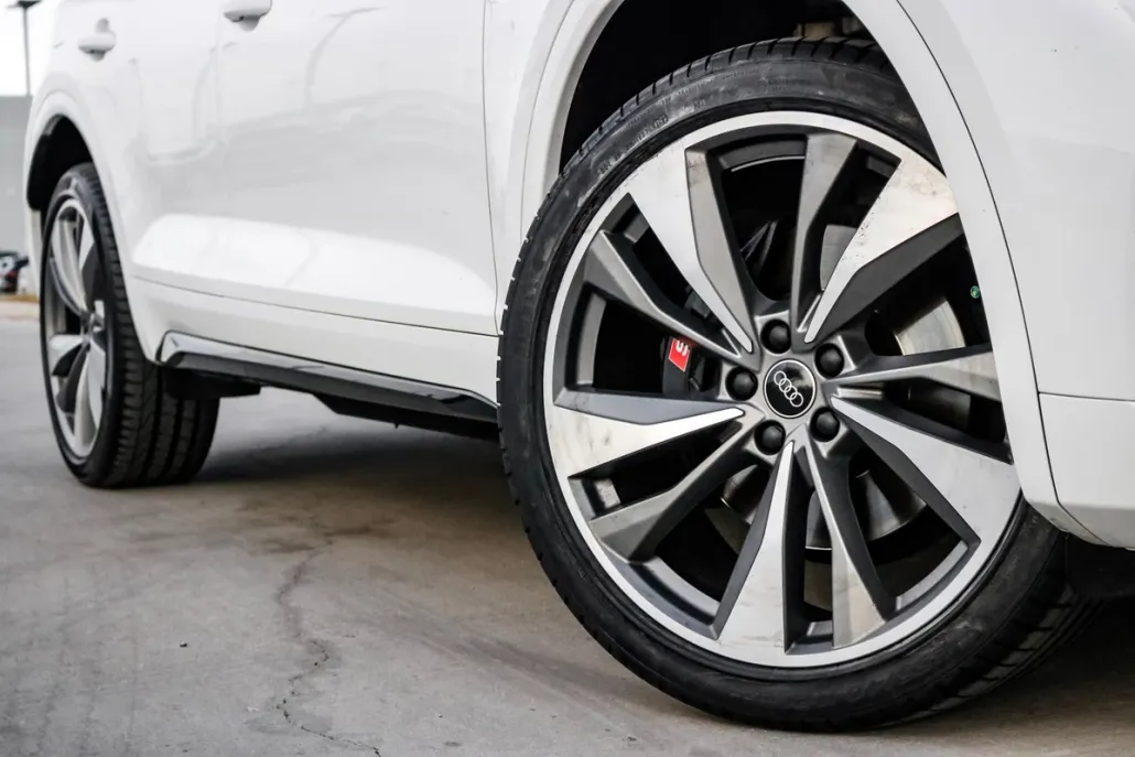 2023 Audi SQ5 Premium Plus photo 1