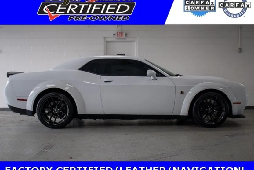 2022 Dodge Challenger R/T Scat Pack Widebody photo 1