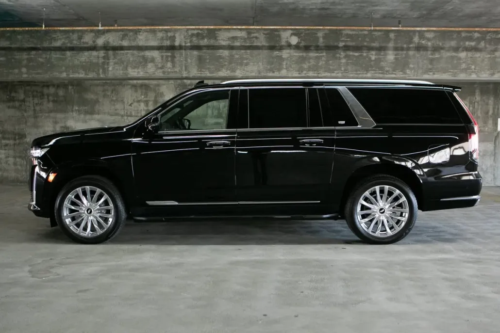 2024 Cadillac Escalade ESV Premium Luxury photo 1
