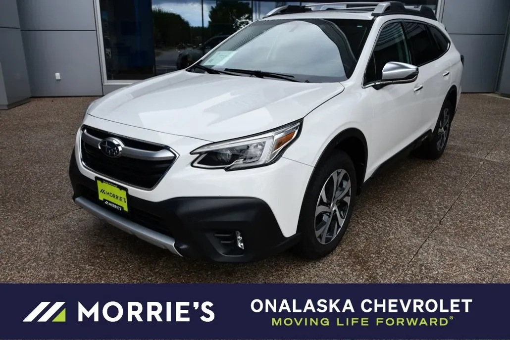 2022 Subaru Outback Touring photo 1