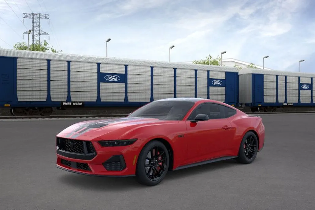 2025 Ford Mustang GT photo 1