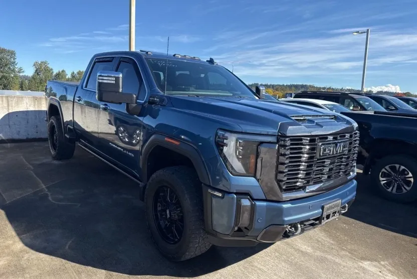 2024 Gmc Sierra 3500 HD Denali Ultimate photo 1