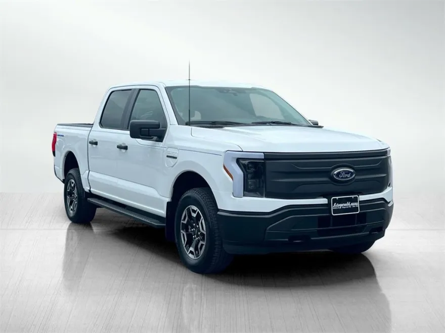 2023 Ford F-150 Lightning photo 1