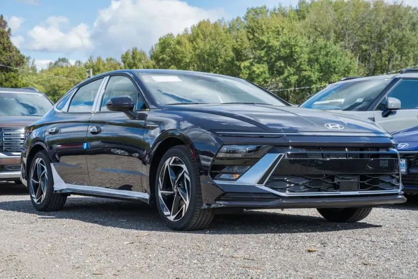 2026 Hyundai Sonata SEL Sport photo 1