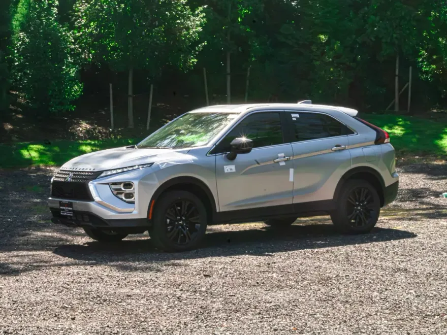 2025 Mitsubishi Eclipse Cross SEL photo 1