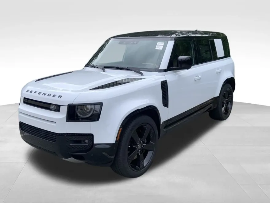 2025 Land Rover Defender 110 V8 photo 1