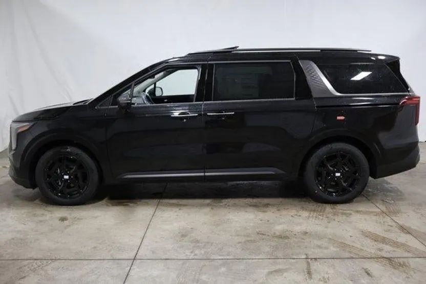 2026 Kia Carnival SX Prestige photo 1