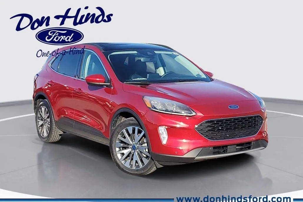 2022 Ford Escape Titanium photo 1