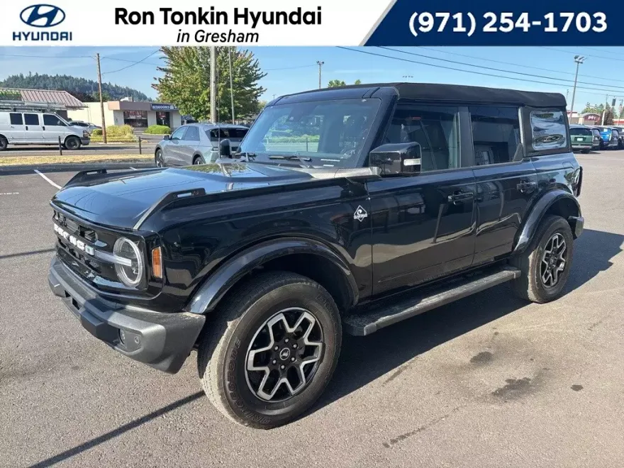 2024 Ford Bronco Outer Banks photo 1