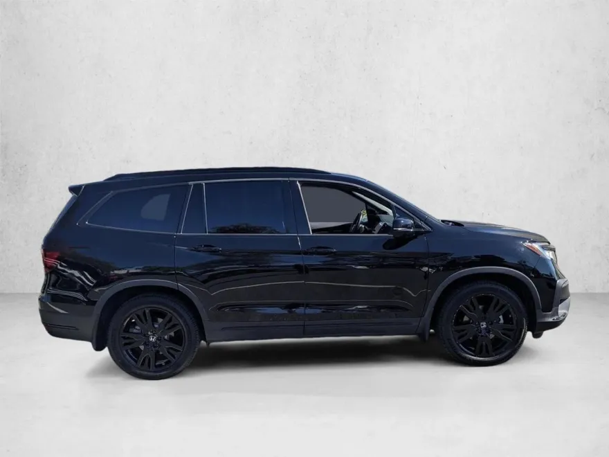 2022 Honda Pilot Black Edition photo 1