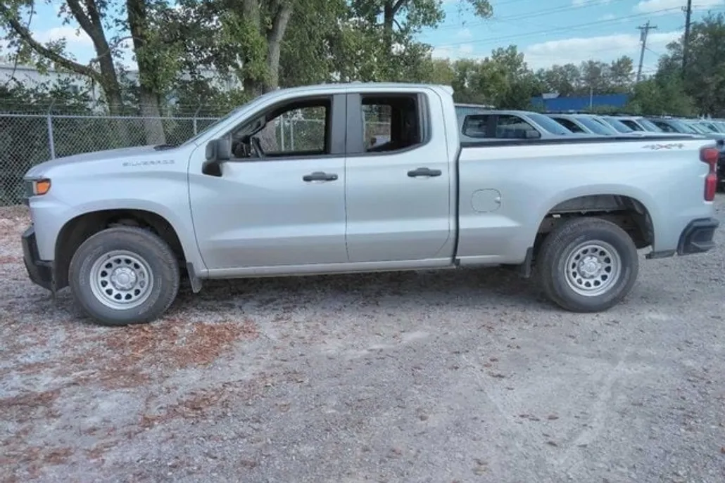 2021 Chevrolet Silverado 1500 photo 1