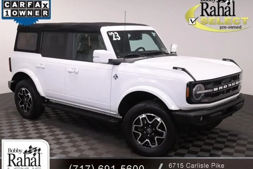 2023 Ford Bronco Outer Banks photo 1