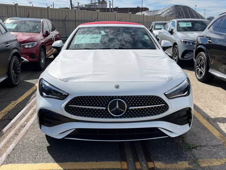 2026 Mercedes Benz CLE 300 4MATIC photo 1