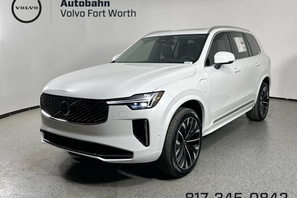 2025 Volvo XC90 T8 photo 1