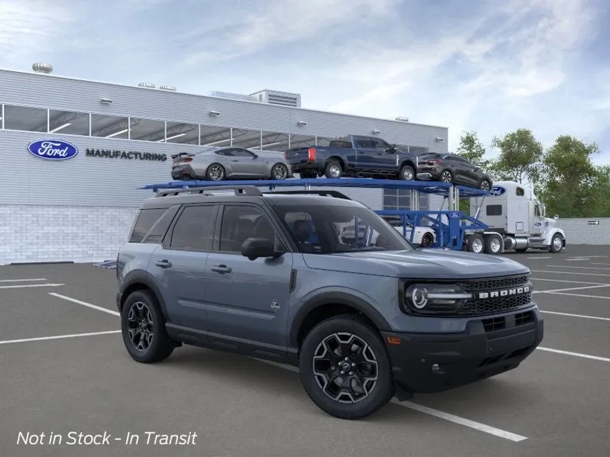 2025 Ford Bronco Sport Outer Banks photo 1