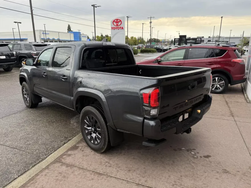 2022 Toyota Tacoma Limited photo 1