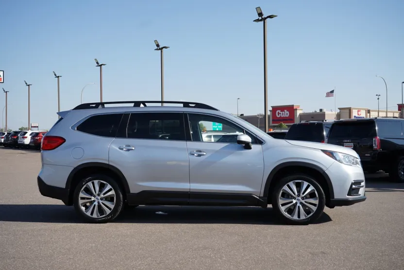 2020 Subaru Ascent Premium photo 1