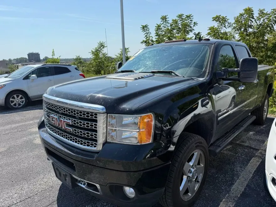 2012 Gmc Sierra Denali photo 1