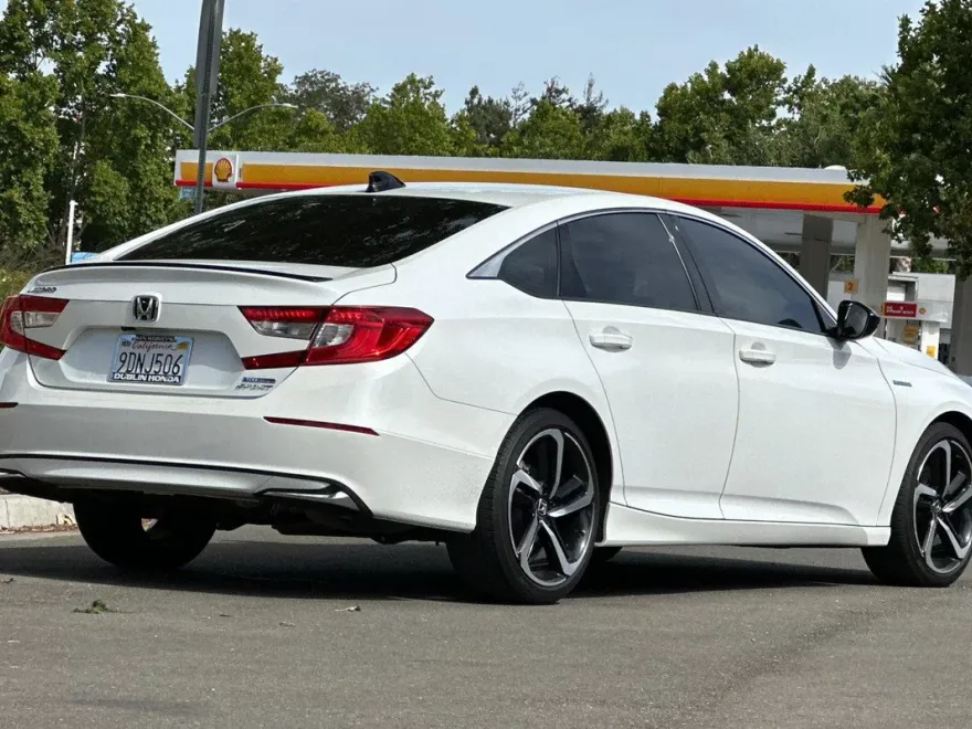 2022 Honda Accord Hybrid Sport photo 1