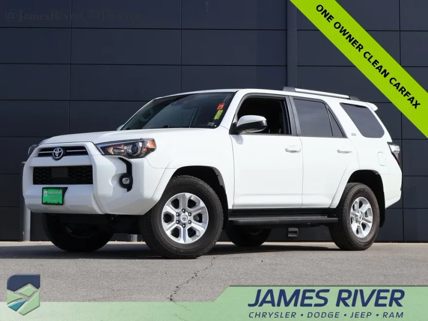 2024 Toyota 4Runner SR5 photo 1