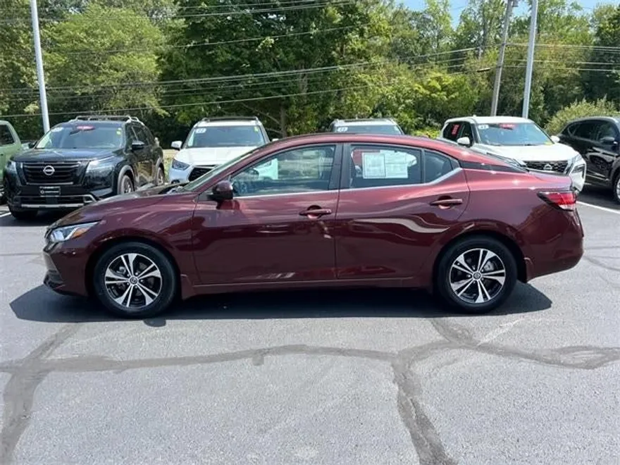 2023 Nissan Sentra SV photo 1