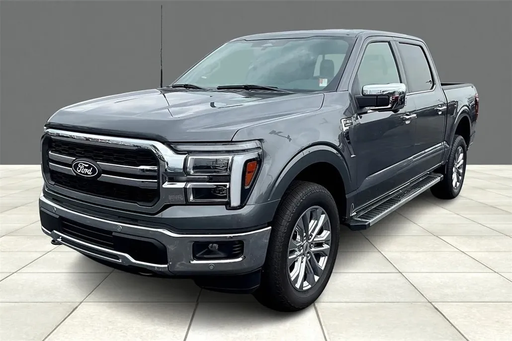2025 Ford F-150 Lariat photo 1