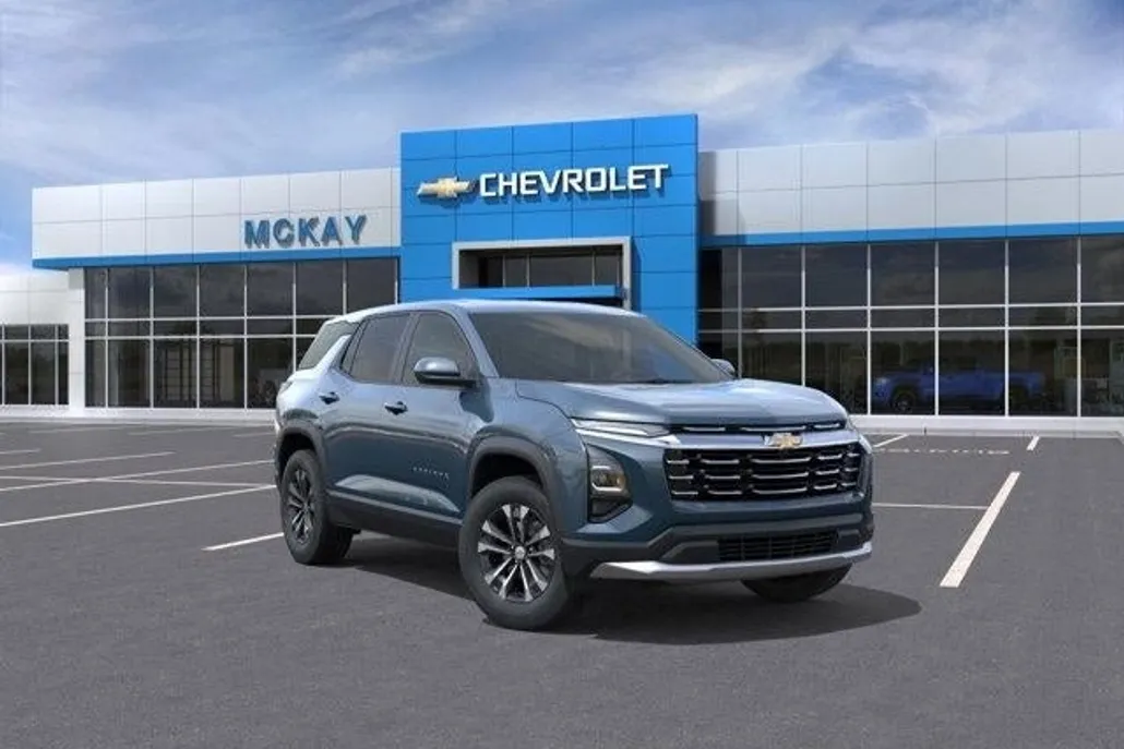 2026 Chevrolet Equinox LT photo 1