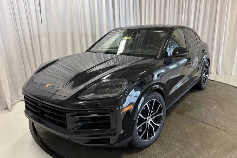 2025 Porsche Cayenne Coupe Base photo 1