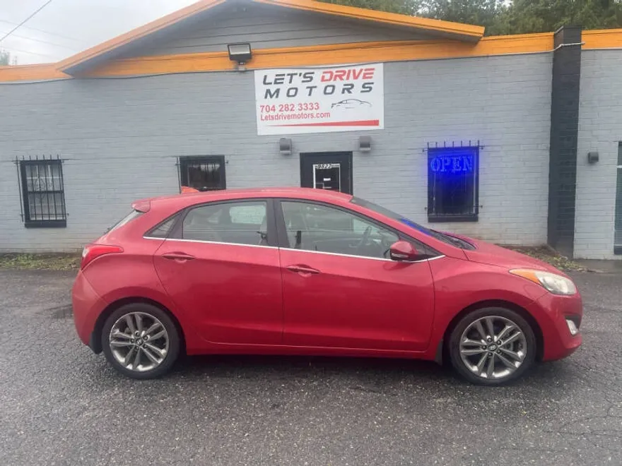 2016 Hyundai Elantra Style Tech photo 1