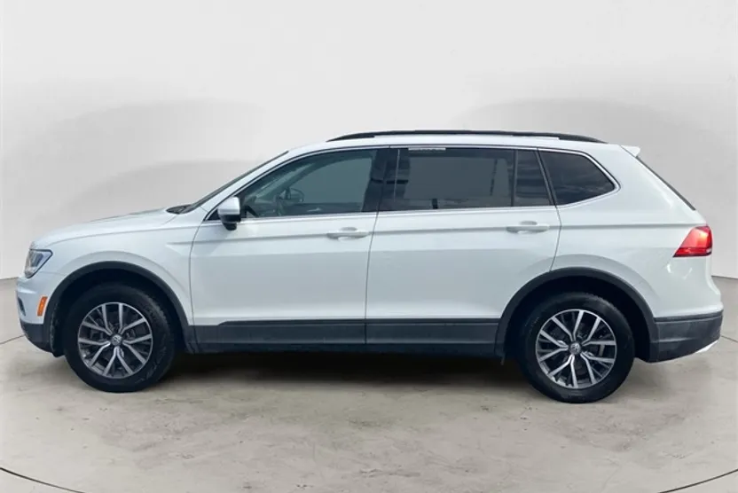 2019 Volkswagen Tiguan SEL R-Line photo 1