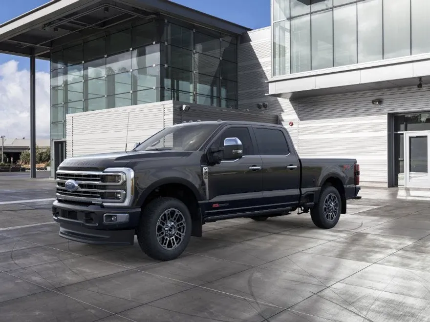 2025 Ford F-350 Platinum photo 1