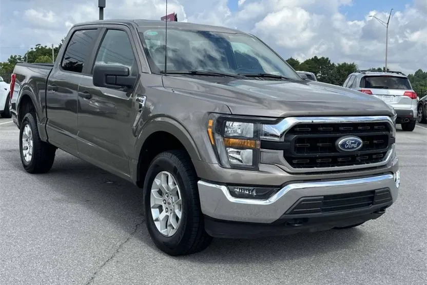 2023 Ford F-150 XL photo 1