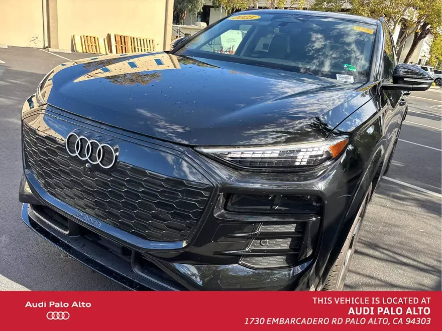 2025 Audi Q6 E-tron Premium Plus photo 1