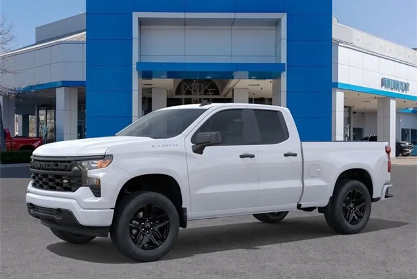 2026 Chevrolet Silverado 1500 Custom photo 1