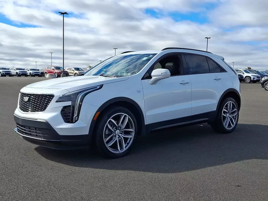 2023 Cadillac XT4 Sport photo 1