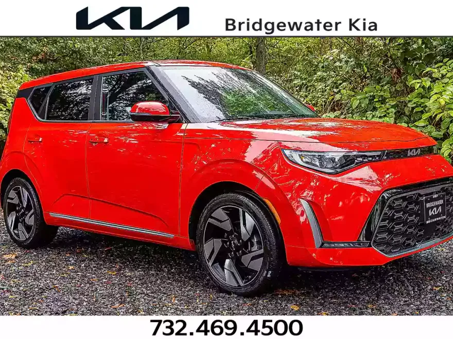 2023 Kia Soul GT-Line photo 1