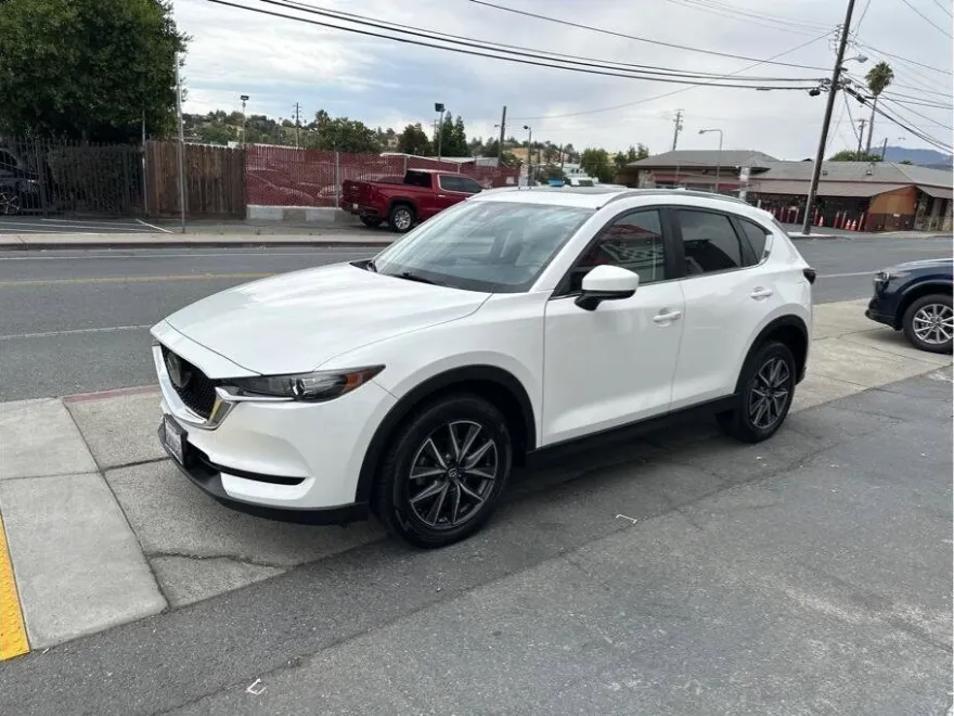 2018 Mazda CX-5 Touring photo 1