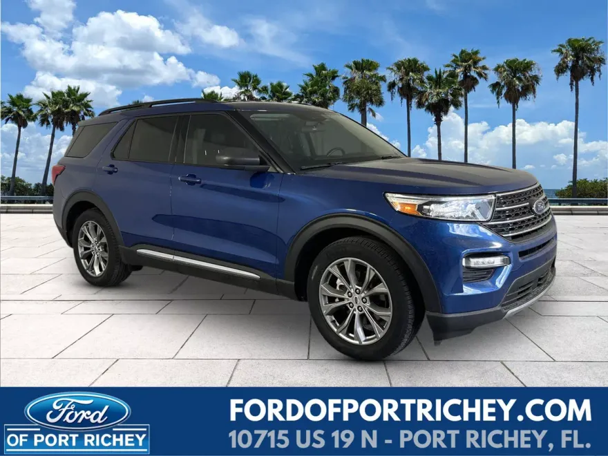 2022 Ford Explorer XLT photo 1