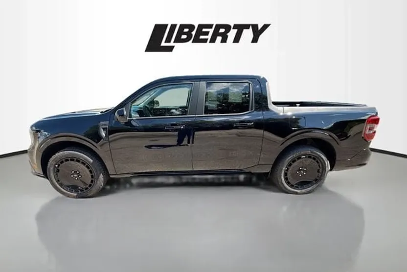 2025 Ford Maverick photo 1