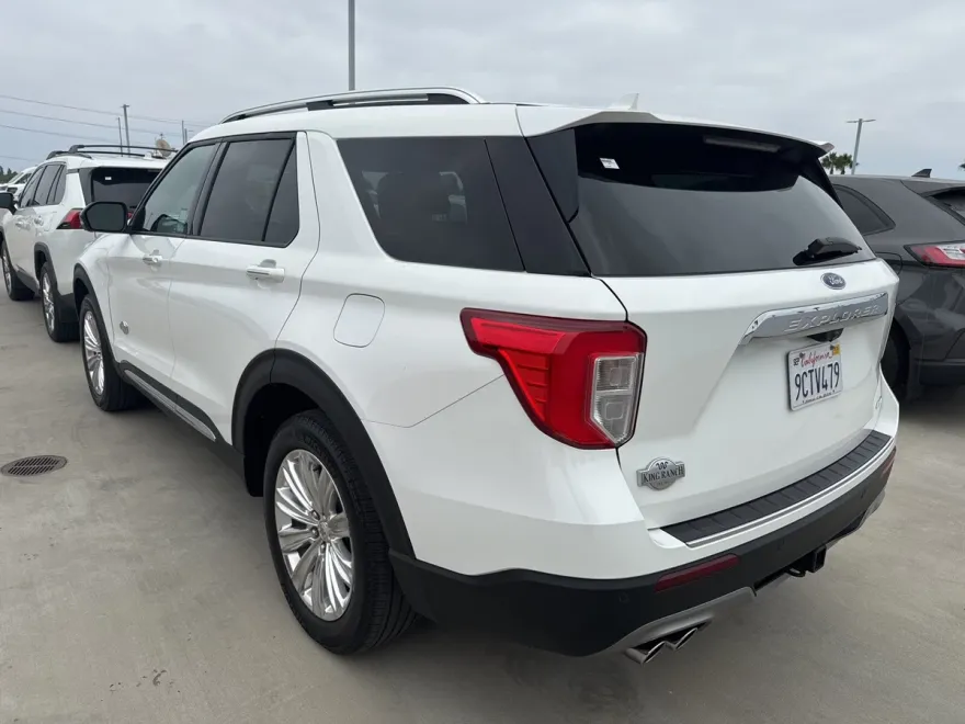 2022 Ford Explorer King Ranch photo 1