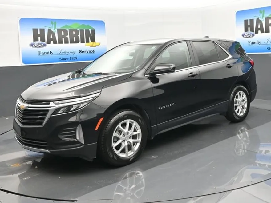 2024 Chevrolet Equinox LT photo 1