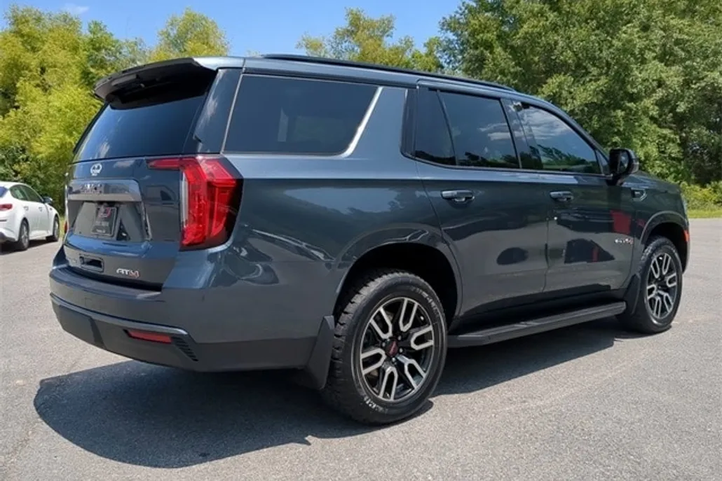 2021 Gmc Yukon AT4 photo 1