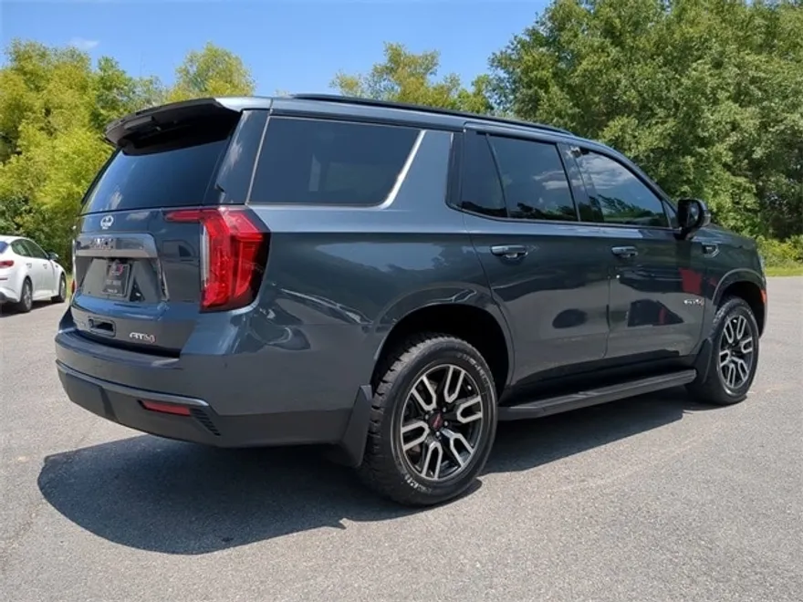 2021 Gmc Yukon AT4 photo 1