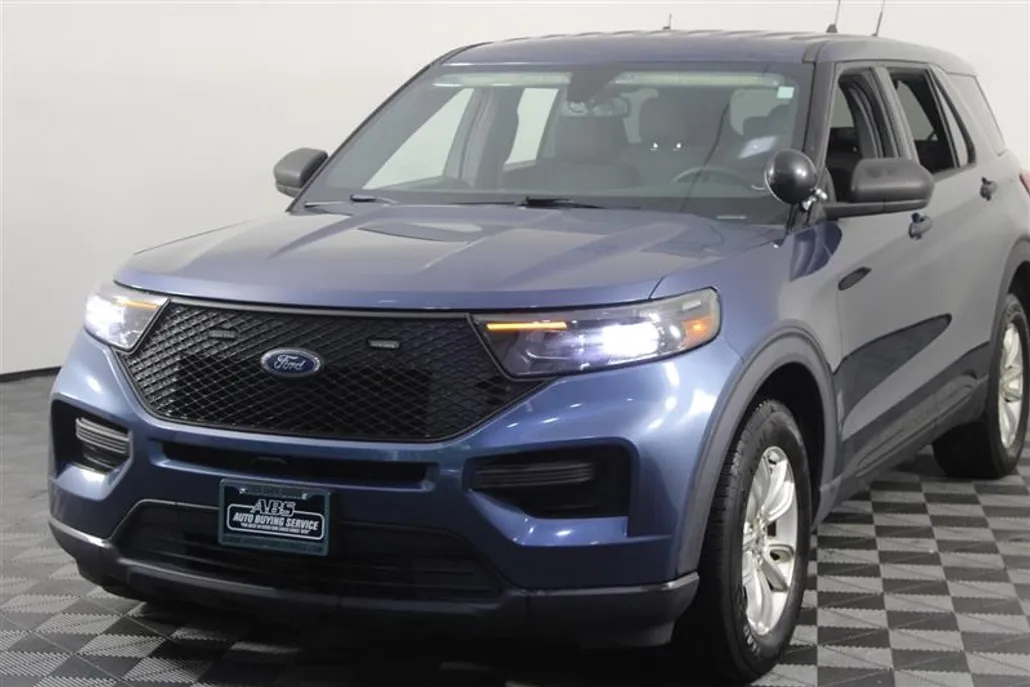 2020 Ford Explorer photo 1
