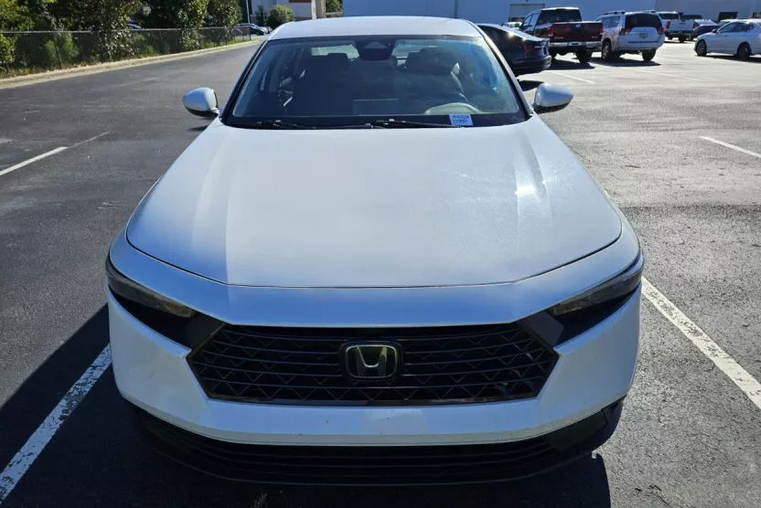 2023 Honda Accord LX photo 1